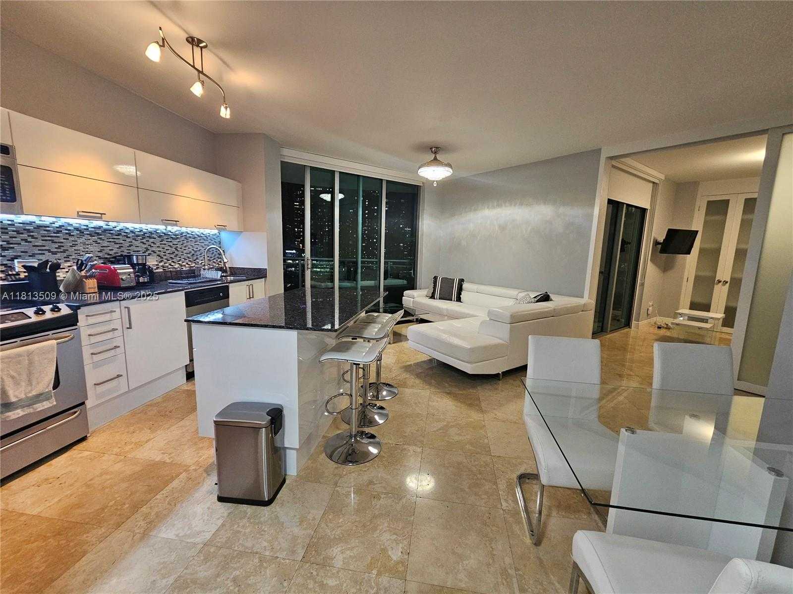 Small Image of 350 SOUTH MIAMI AVE #2714, Miami Number 5