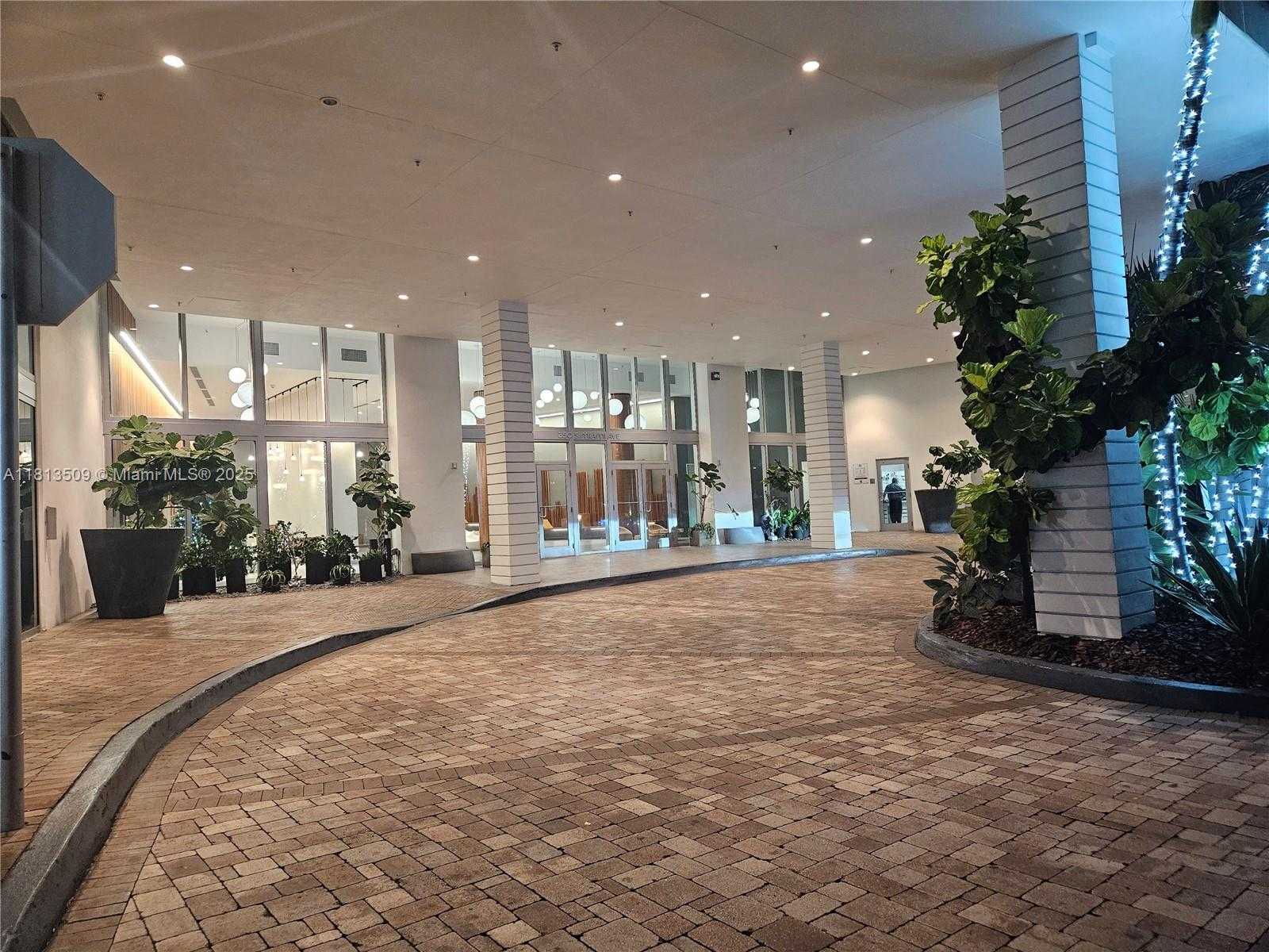 Small Image of 350 SOUTH MIAMI AVE #2714, Miami Number 51