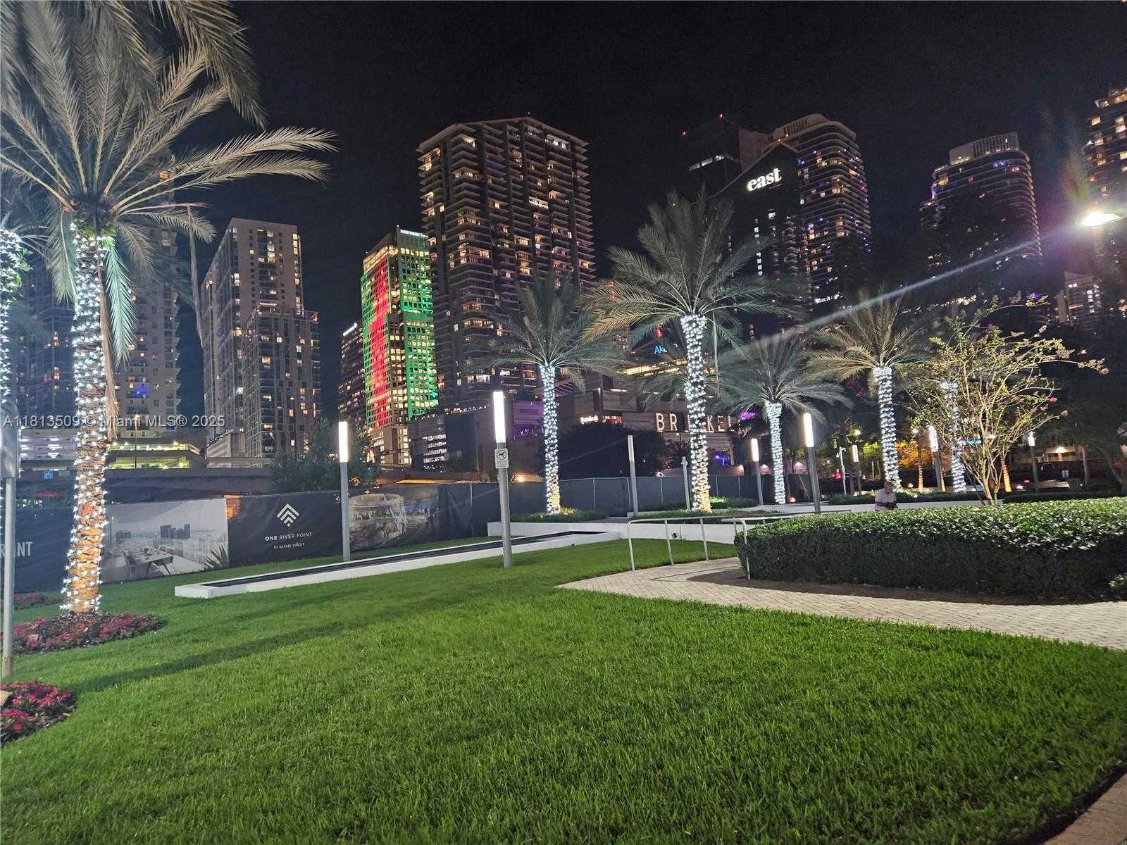 Small Image of 350 SOUTH MIAMI AVE #2714, Miami Number 53