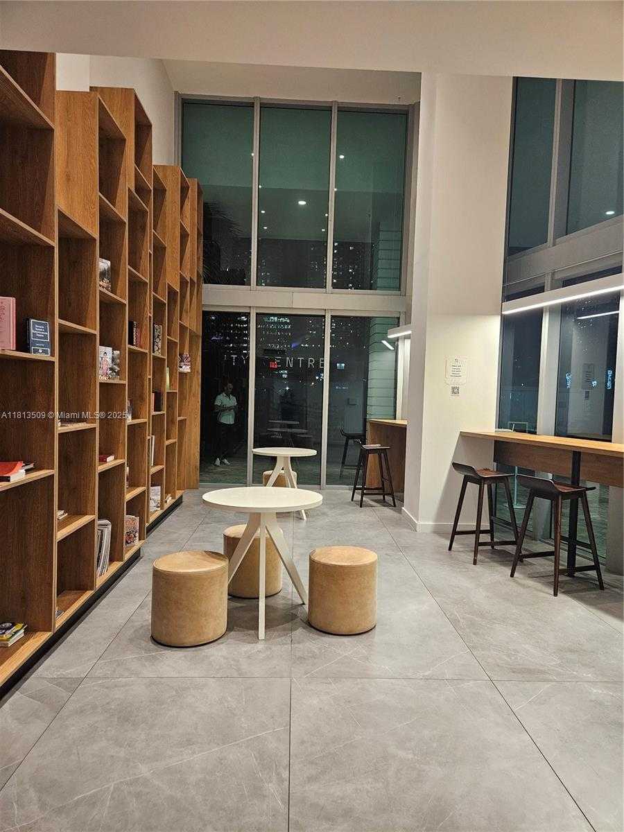 Small Image of 350 SOUTH MIAMI AVE #2714, Miami Number 54
