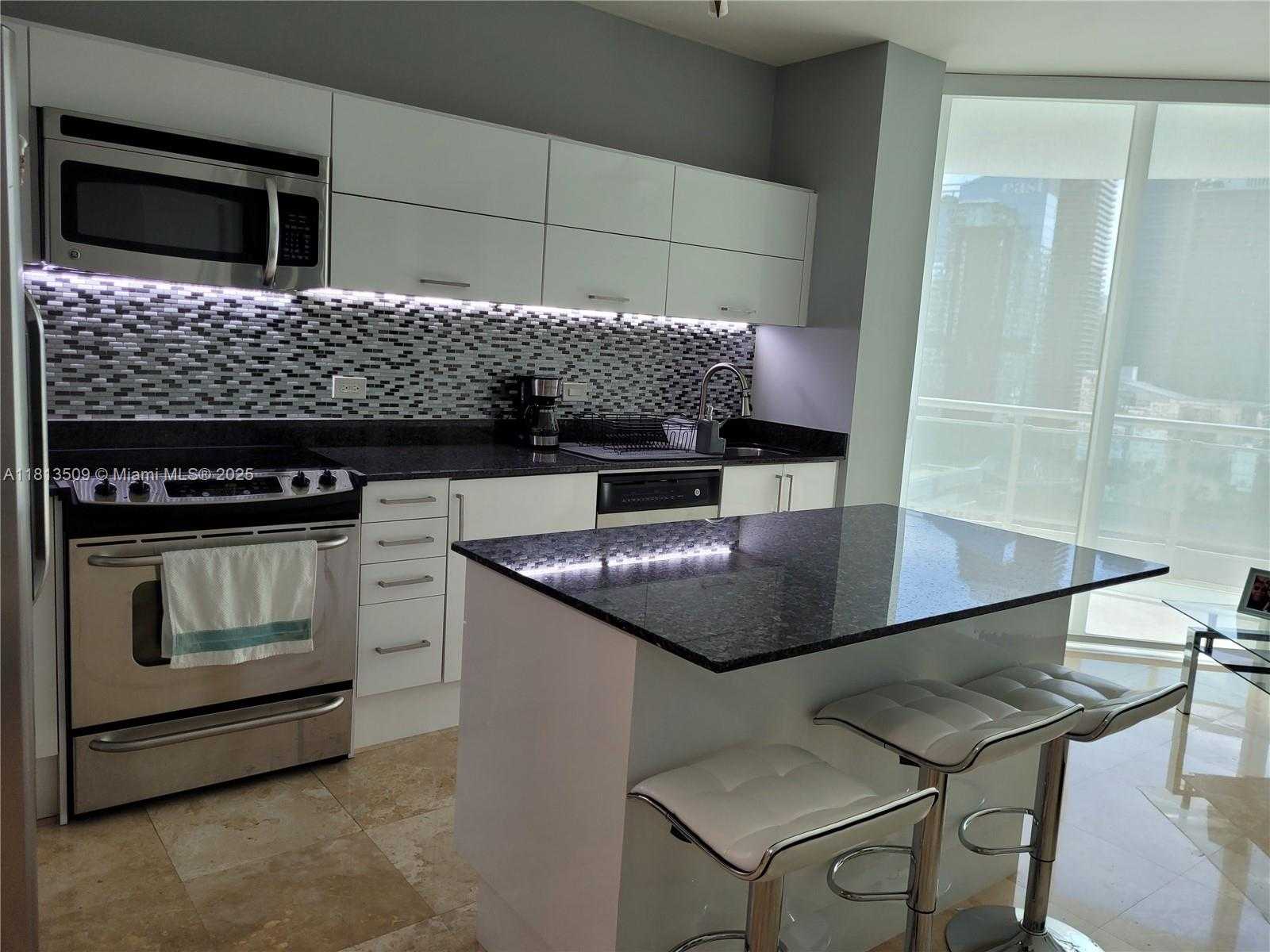 Small Image of 350 SOUTH MIAMI AVE #2714, Miami Number 9