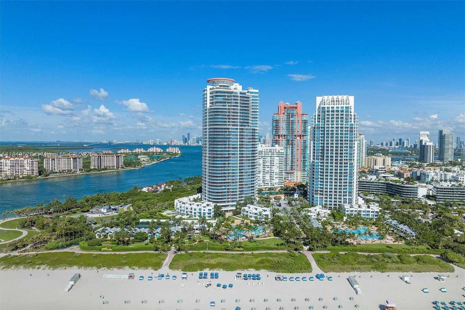 Small Image of 100 SOUTH POINTE DR #TH-15, Miami Beach Number 36