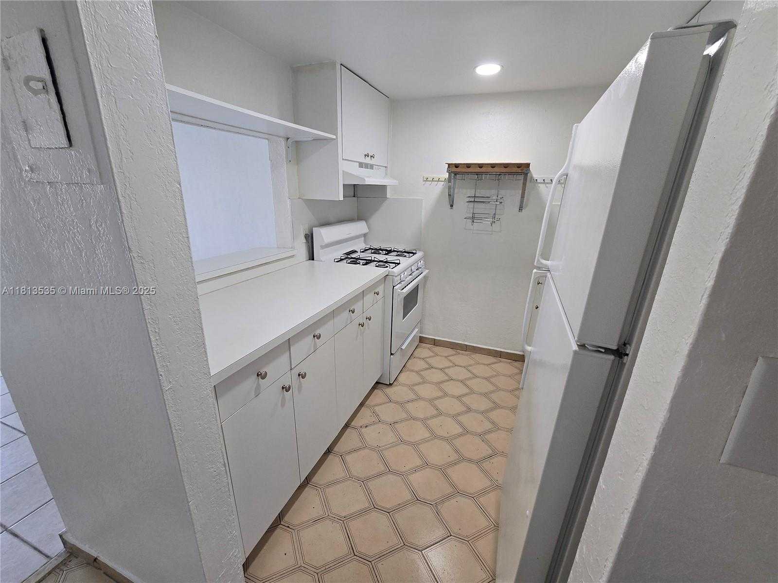 Small Image of 1305 WEST 53 ST #410, Hialeah Number 13
