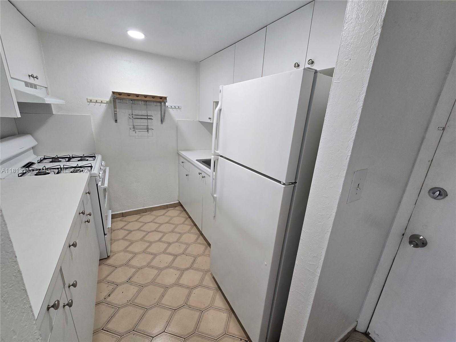 Small Image of 1305 WEST 53 ST #410, Hialeah Number 14