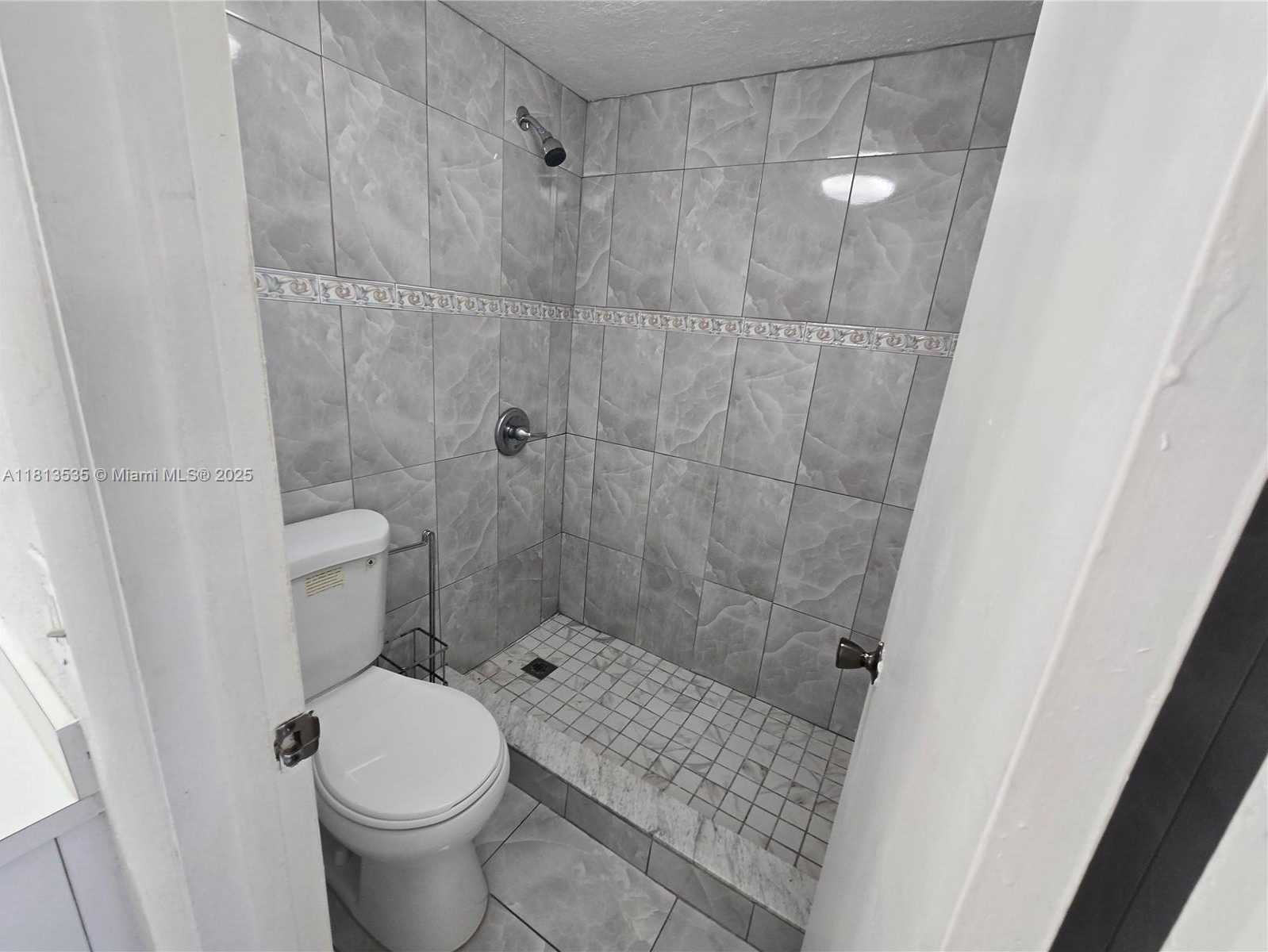 Small Image of 1305 WEST 53 ST #410, Hialeah Number 28