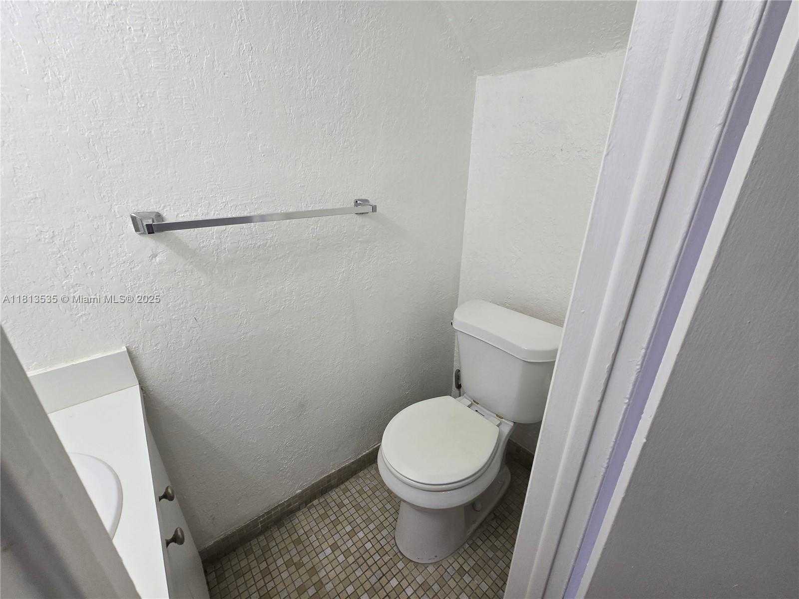 Small Image of 1305 WEST 53 ST #410, Hialeah Number 30