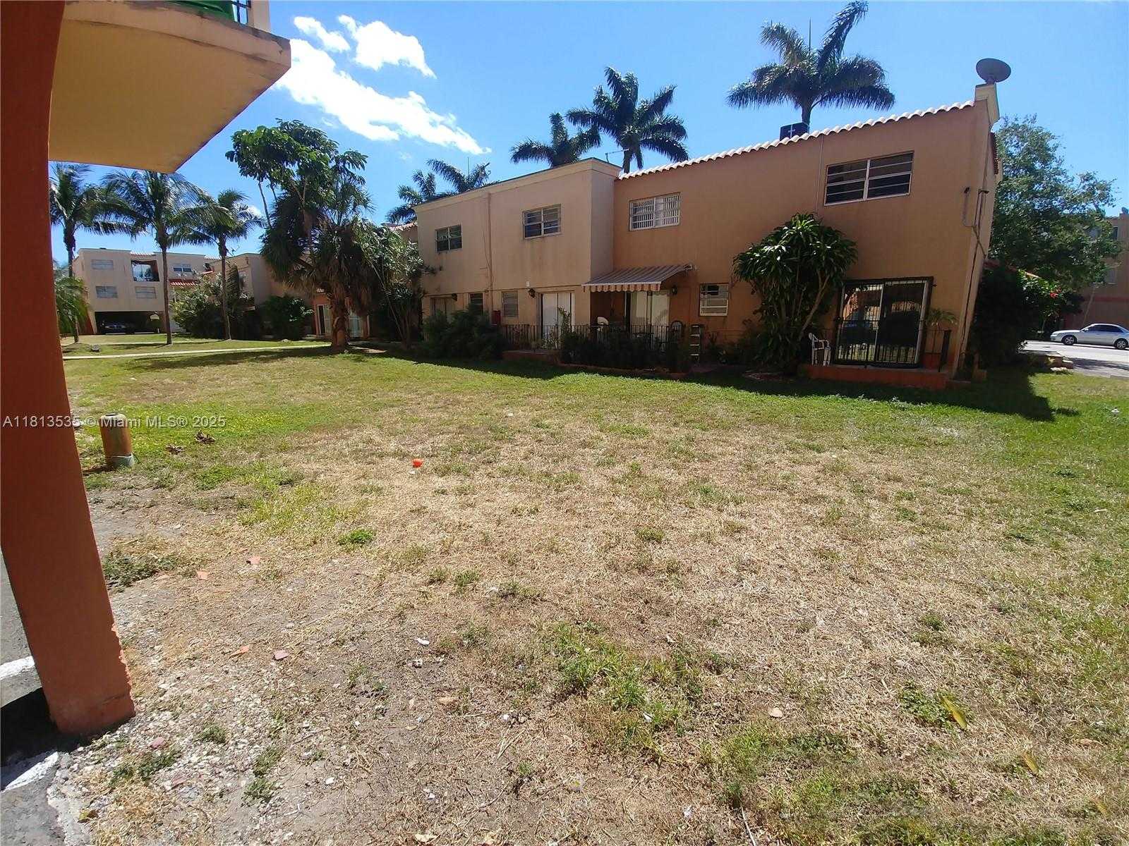 Small Image of 1305 WEST 53 ST #410, Hialeah Number 41