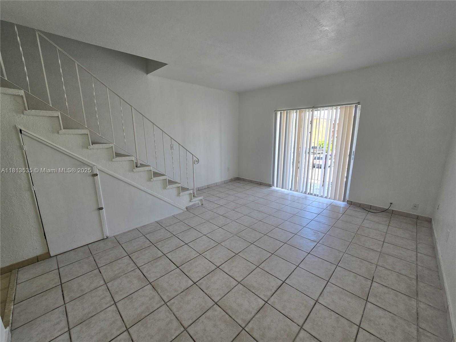 Small Image of 1305 WEST 53 ST #410, Hialeah Number 5