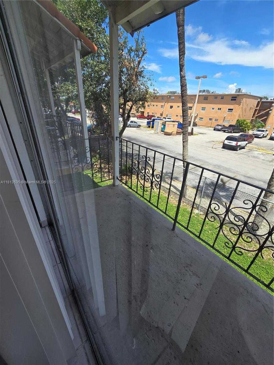 Small Image of 1305 WEST 53 ST #410, Hialeah Number 54