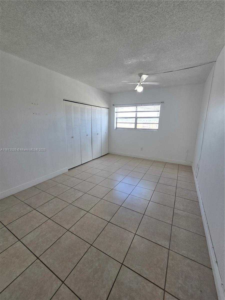 Small Image of 1305 WEST 53 ST #410, Hialeah Number 57
