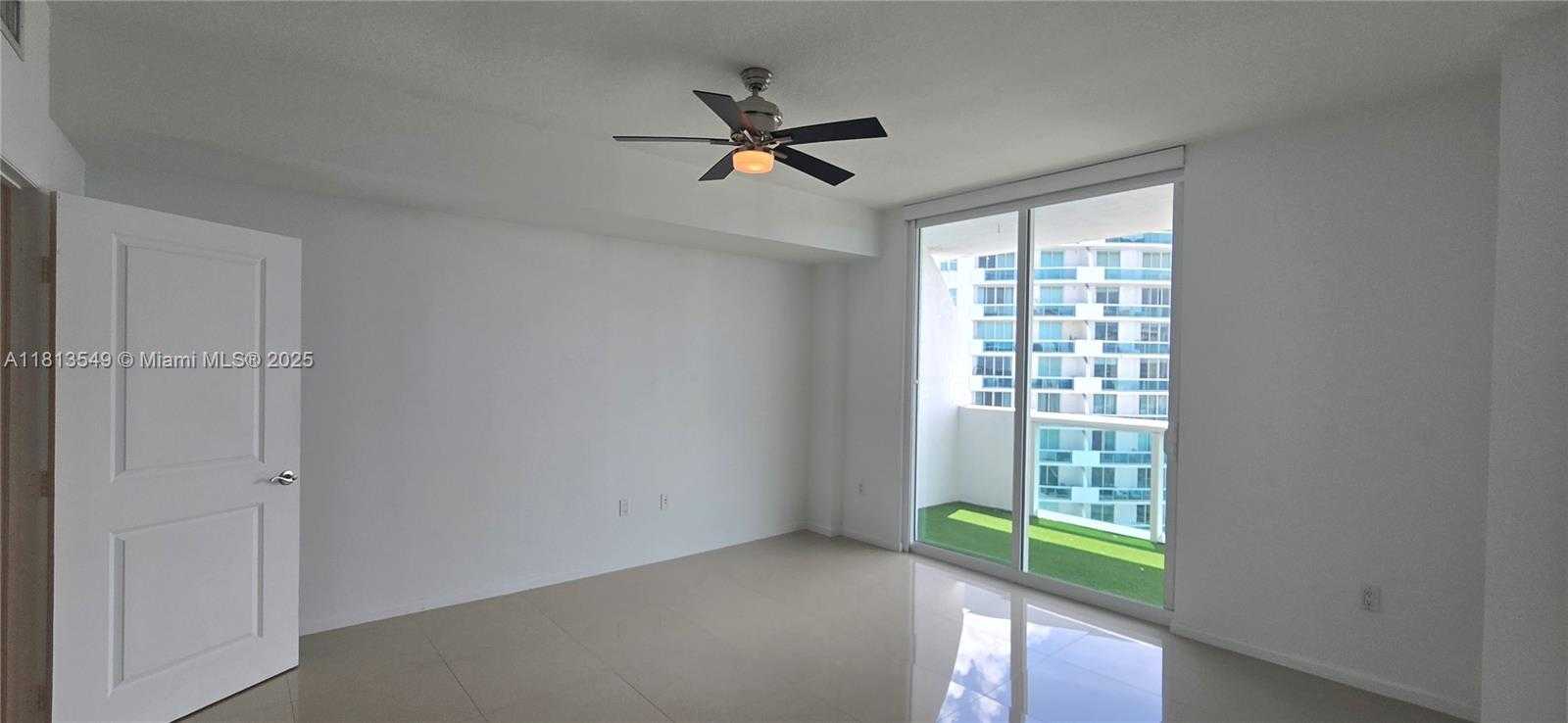 Small Image of 7910 HARBOR ISLAND DR #1001, North Bay Village Number 17