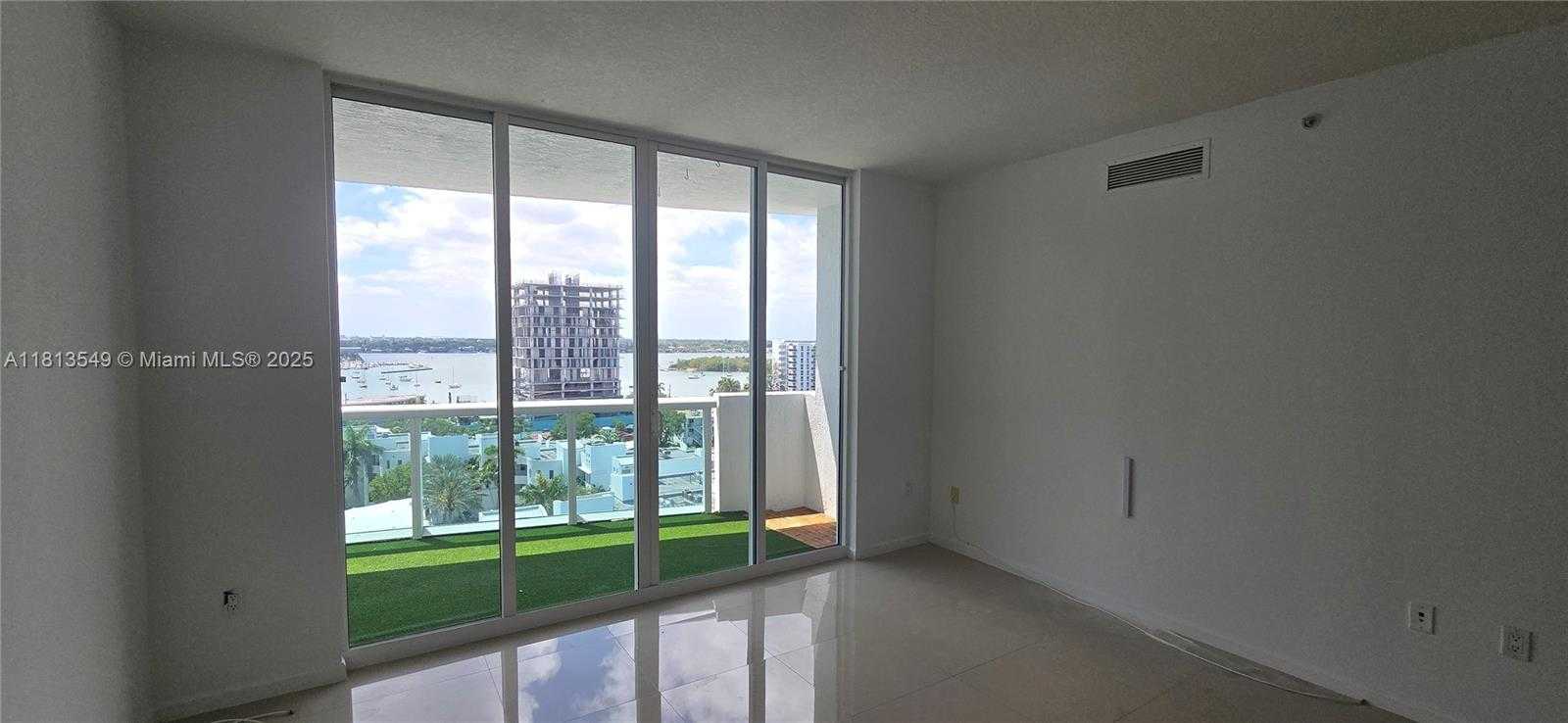 Small Image of 7910 HARBOR ISLAND DR #1001, North Bay Village Number 18