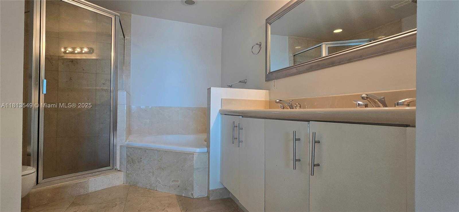 Small Image of 7910 HARBOR ISLAND DR #1001, North Bay Village Number 22