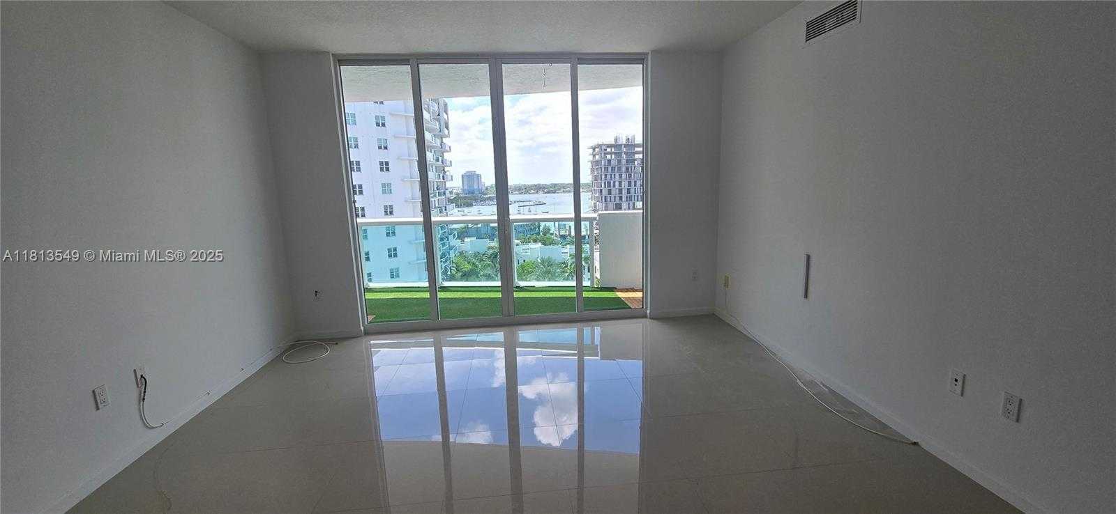 Small Image of 7910 HARBOR ISLAND DR #1001, North Bay Village Number 9