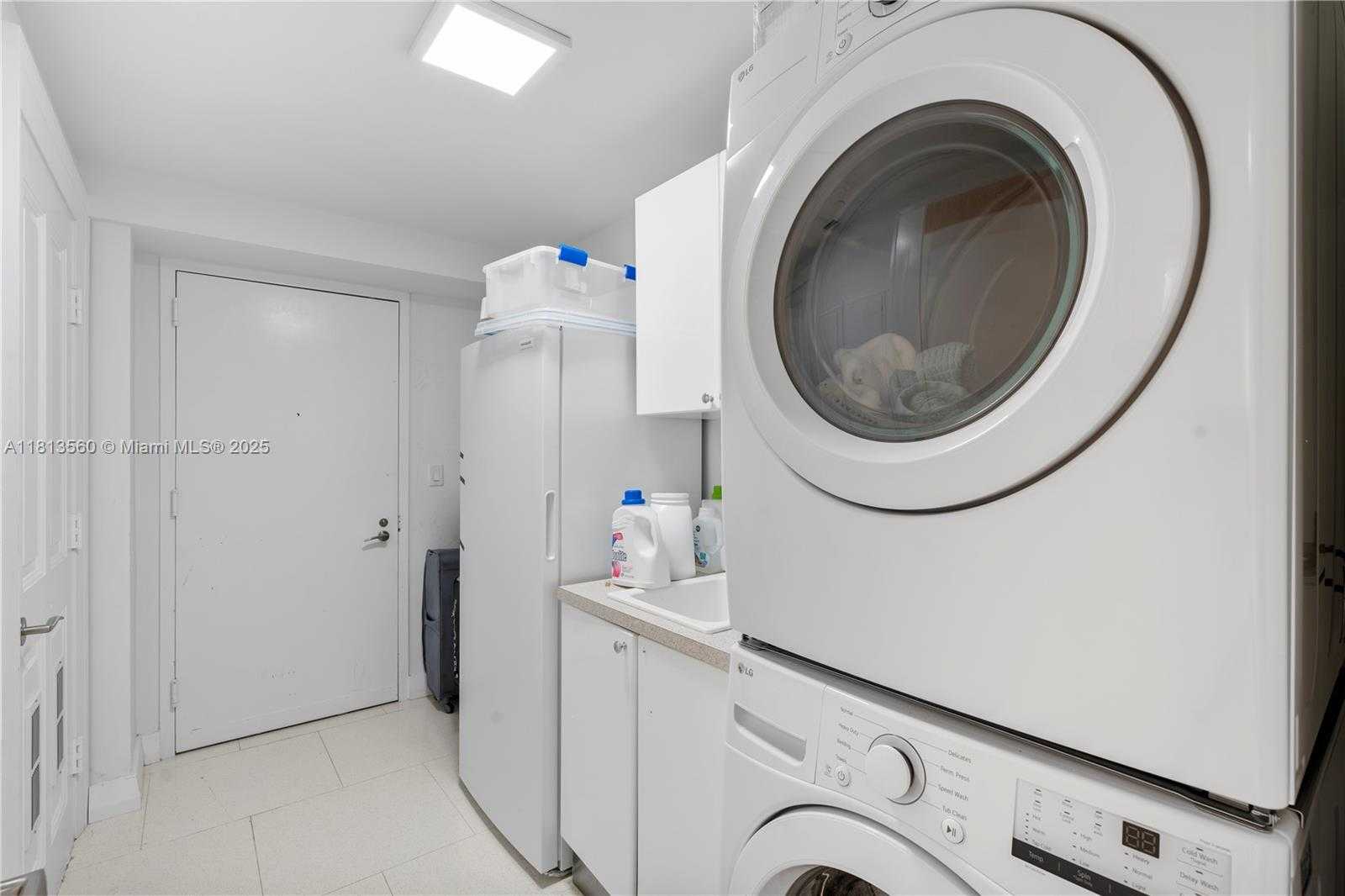 Small Image of 17875 COLLINS AVE #801, Sunny Isles Beach Number 16