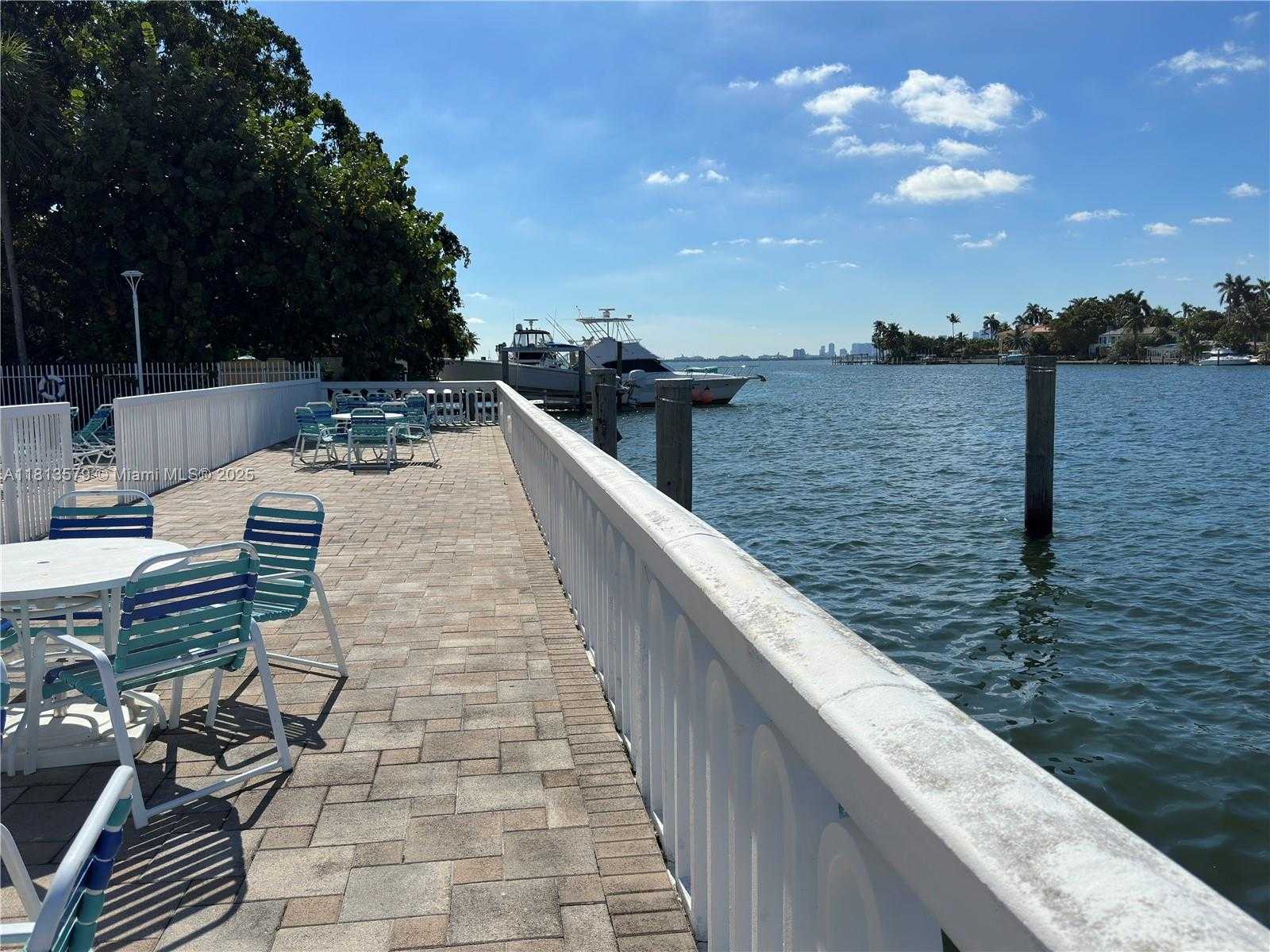 Small Image of 1455 NORTH TREASURE DR #2C, North Bay Village Number 12