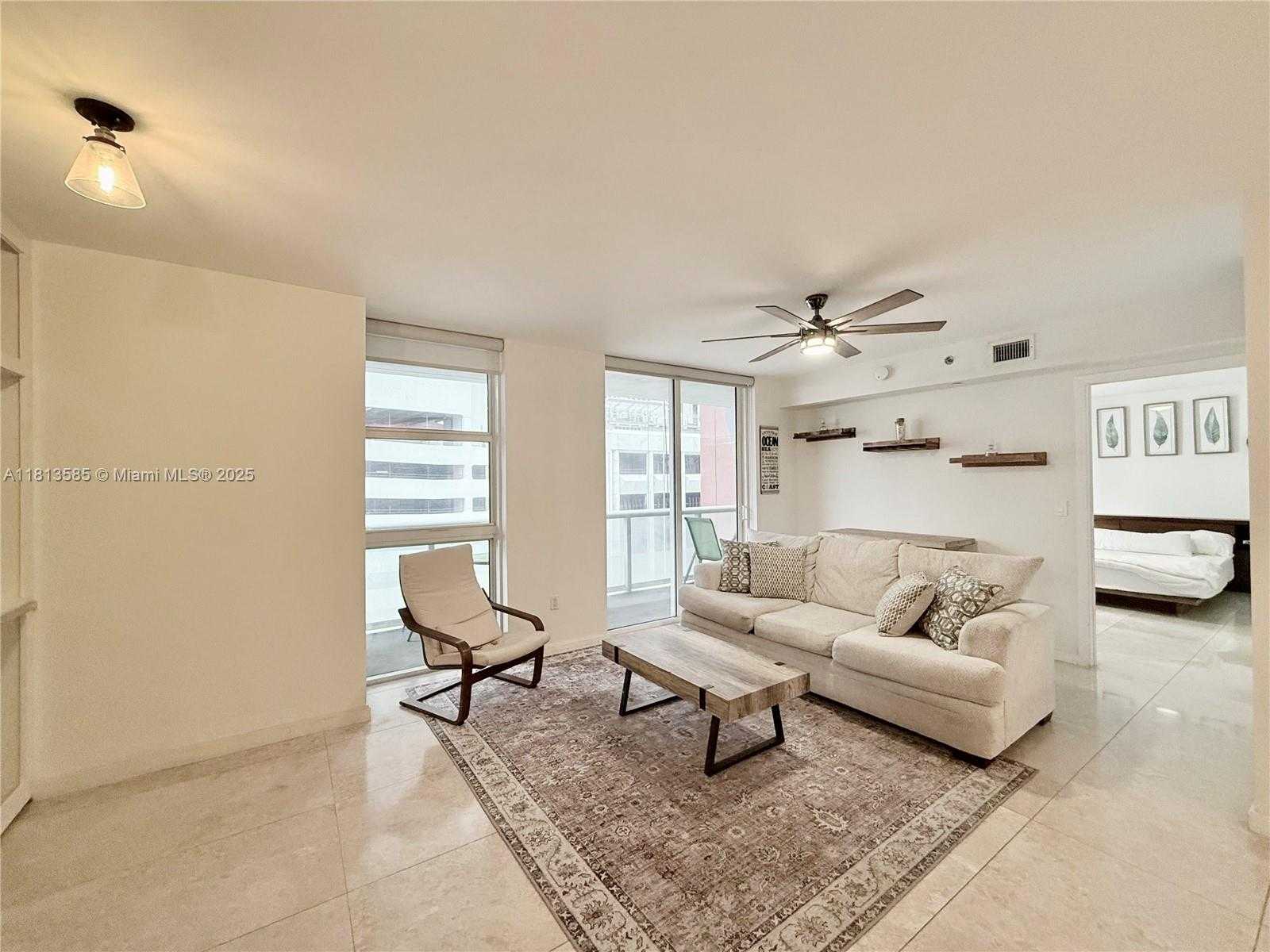 Small Image of 50 BISCAYNE BLVD #914, Miami Number 3