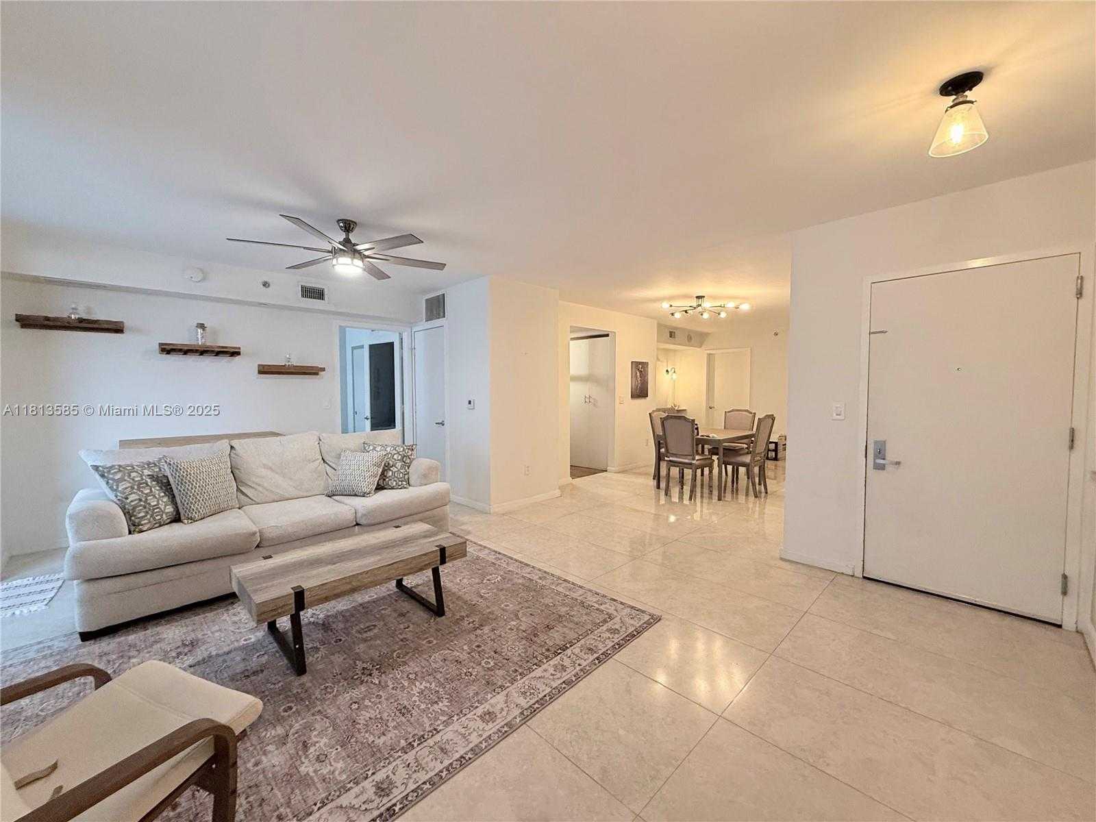 Small Image of 50 BISCAYNE BLVD #914, Miami Number 4