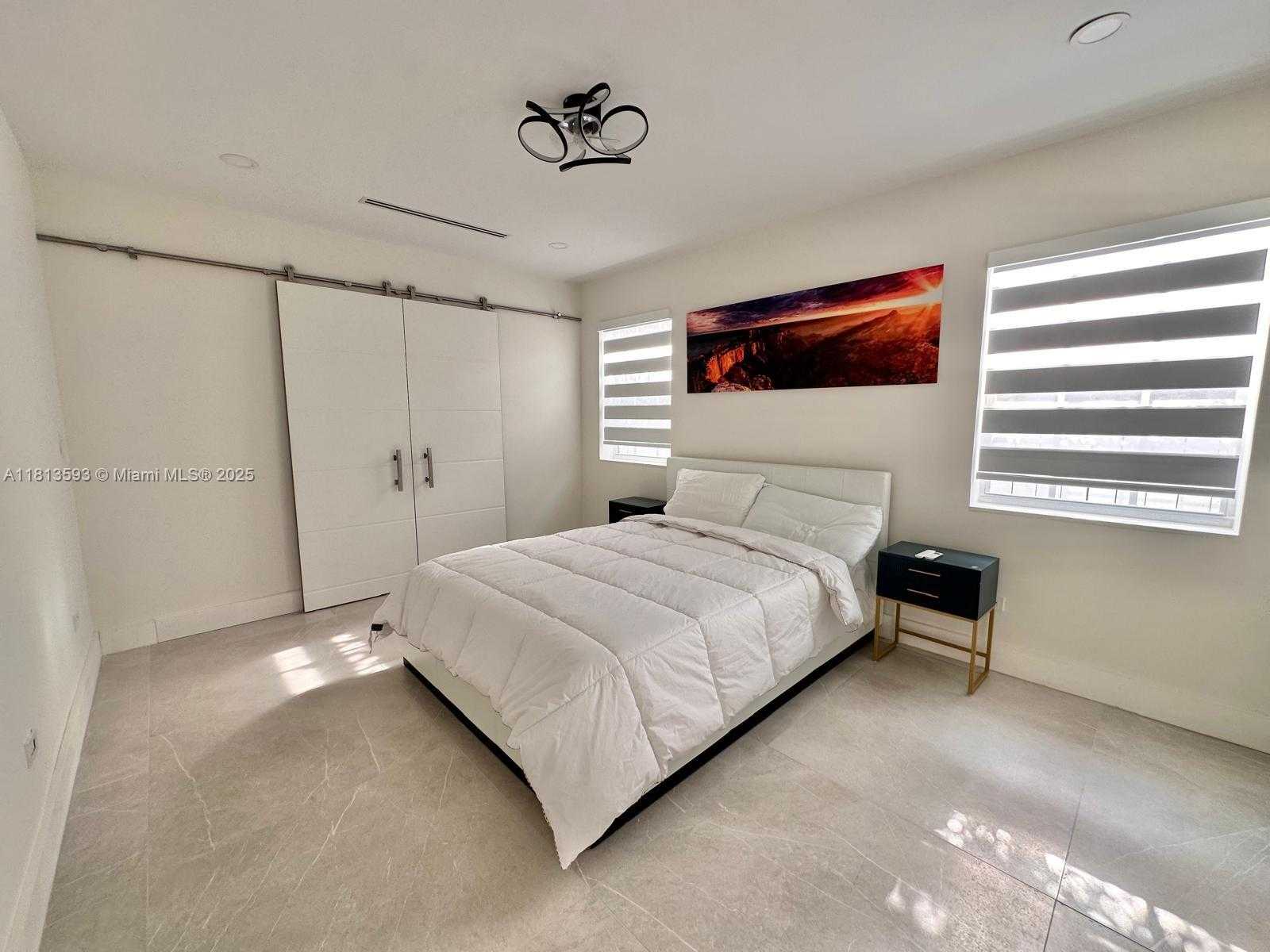 Small Image of 1380 STILLWATER DR, Miami Beach Number 14