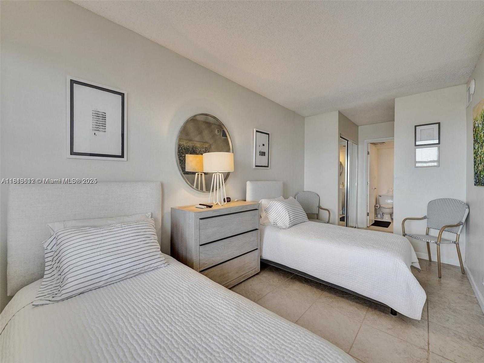Small Image of 1800 SOUTH OCEAN BLVD #PH1507, Lauderdale By The Sea Number 21