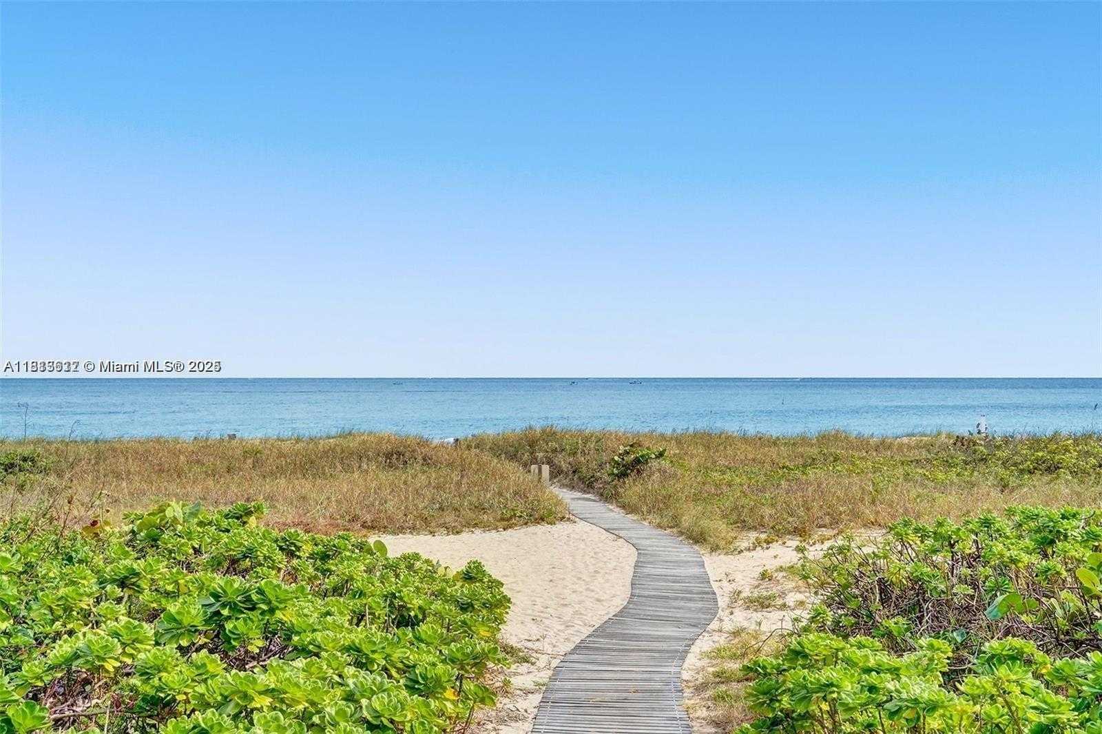 Small Image of 1800 SOUTH OCEAN BLVD #PH1507, Lauderdale By The Sea Number 3