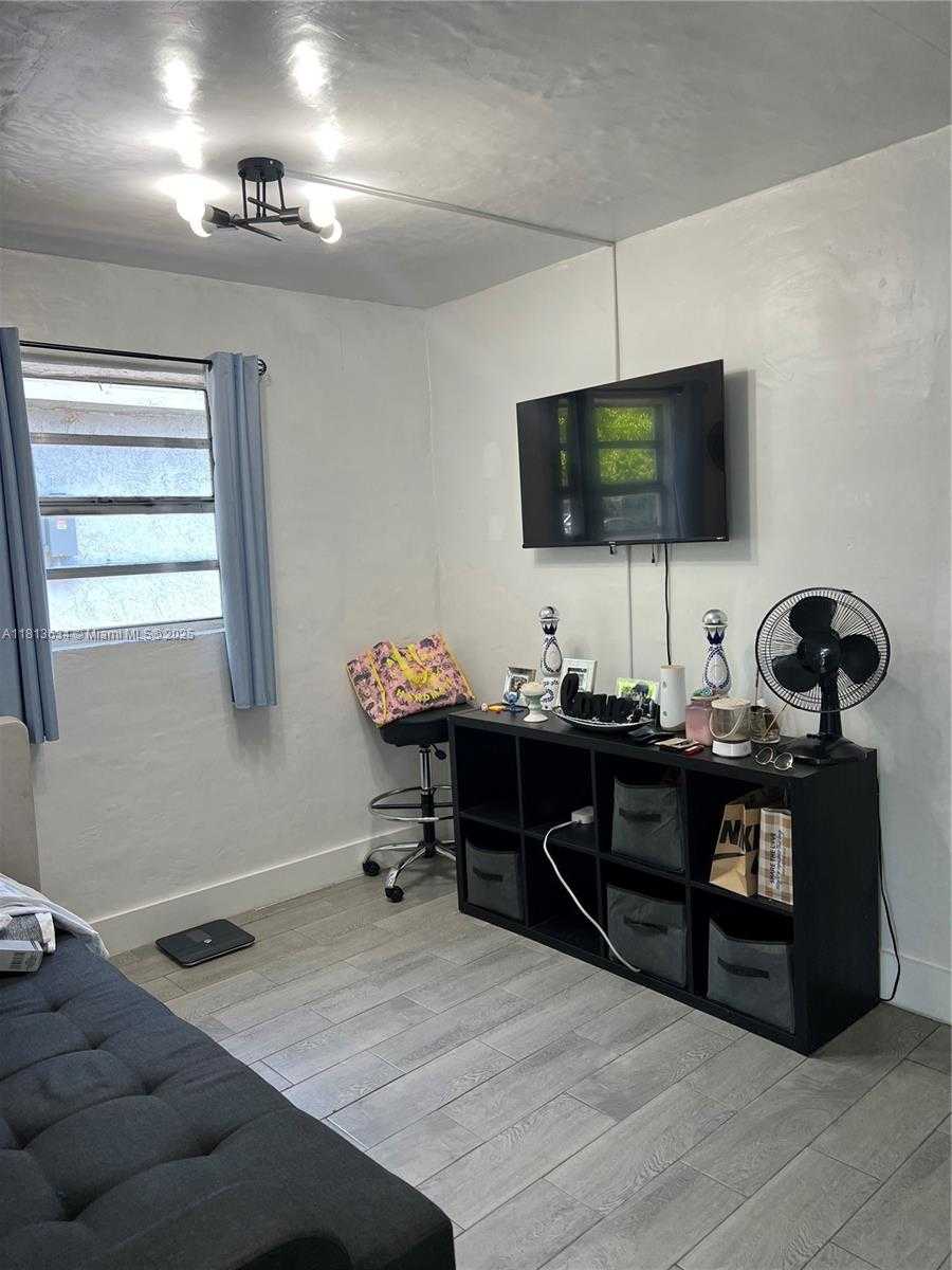 Small Image of 112 NORTH WEST 3RD ST #112, Hallandale Beach Number 5