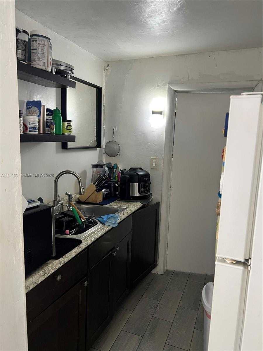 Small Image of 112 NORTH WEST 3RD ST #112, Hallandale Beach Number 7