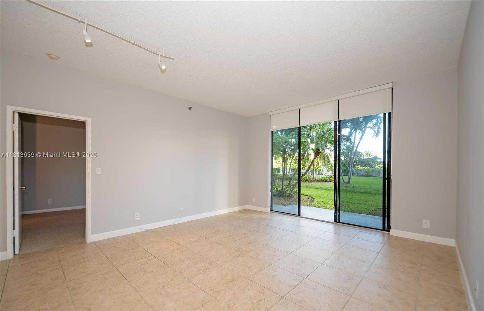 Small Image of 3300 NORTH EAST 192ND ST #111, Aventura Number 8