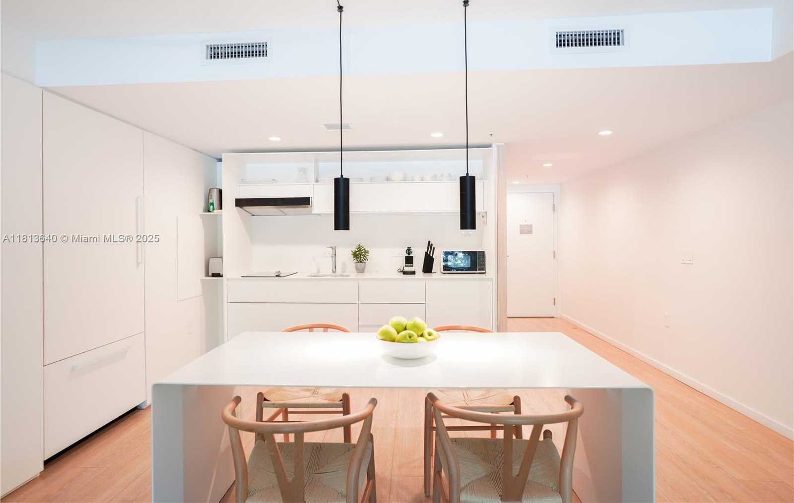 Small Image of 291 BAL BAY DRIVE #405, Bal Harbour Number 1