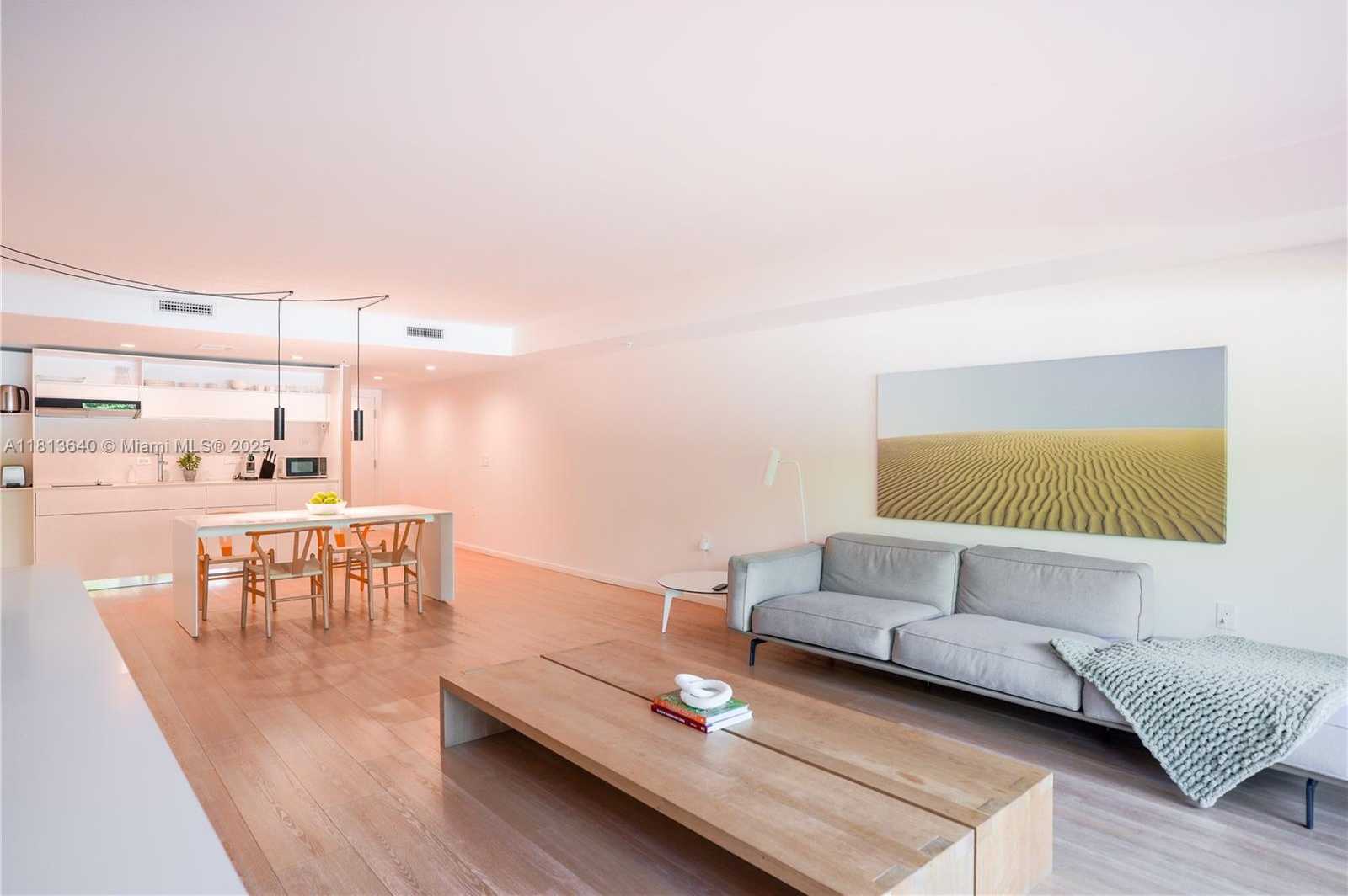 Small Image of 291 BAL BAY DRIVE #405, Bal Harbour Number 3