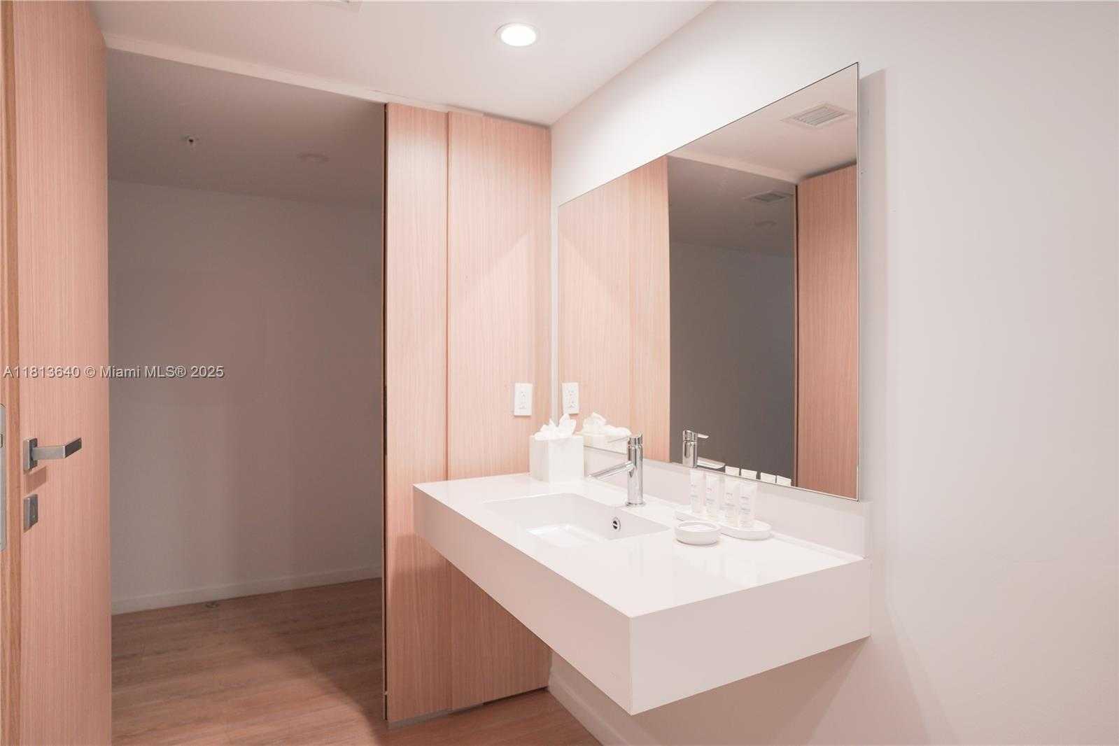 Small Image of 291 BAL BAY DRIVE #405, Bal Harbour Number 7