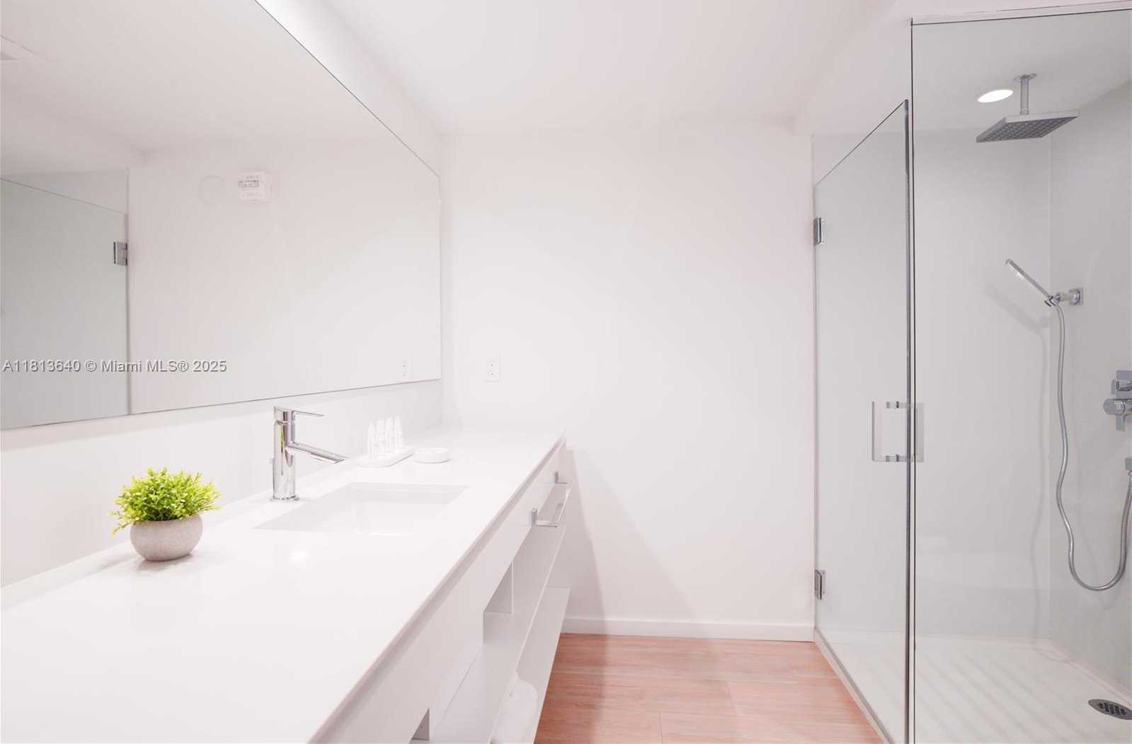 Small Image of 291 BAL BAY DRIVE #405, Bal Harbour Number 8