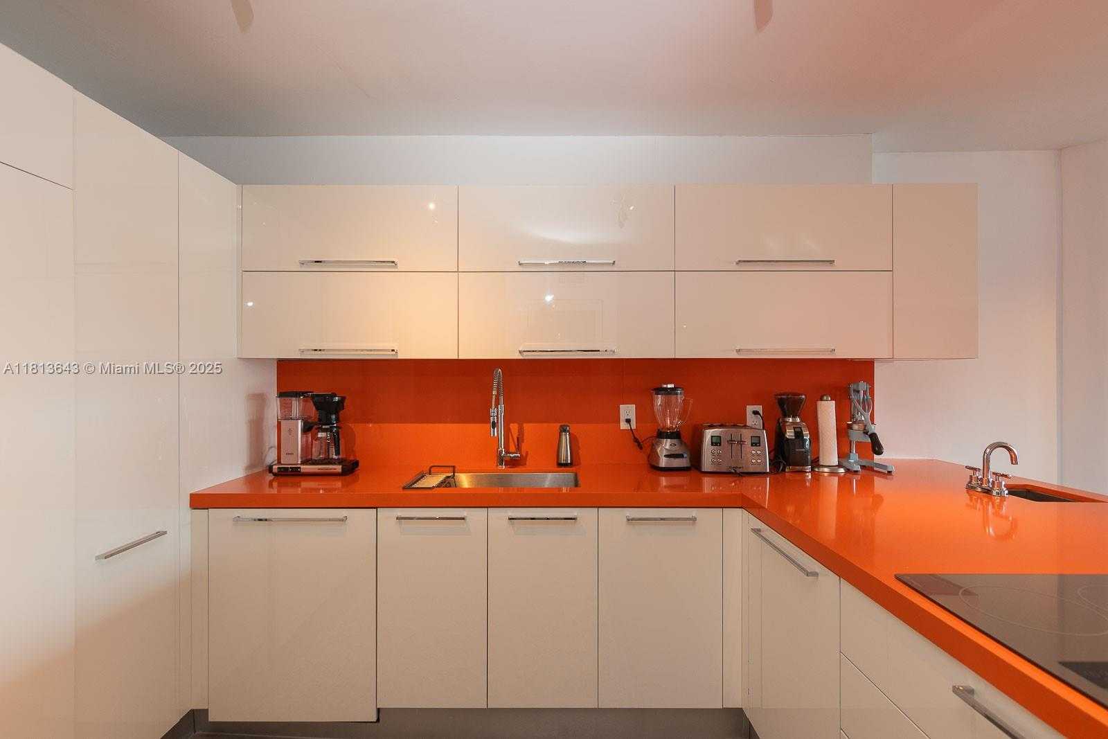 Small Image of 900 BAY DR #224, Miami Beach Number 10
