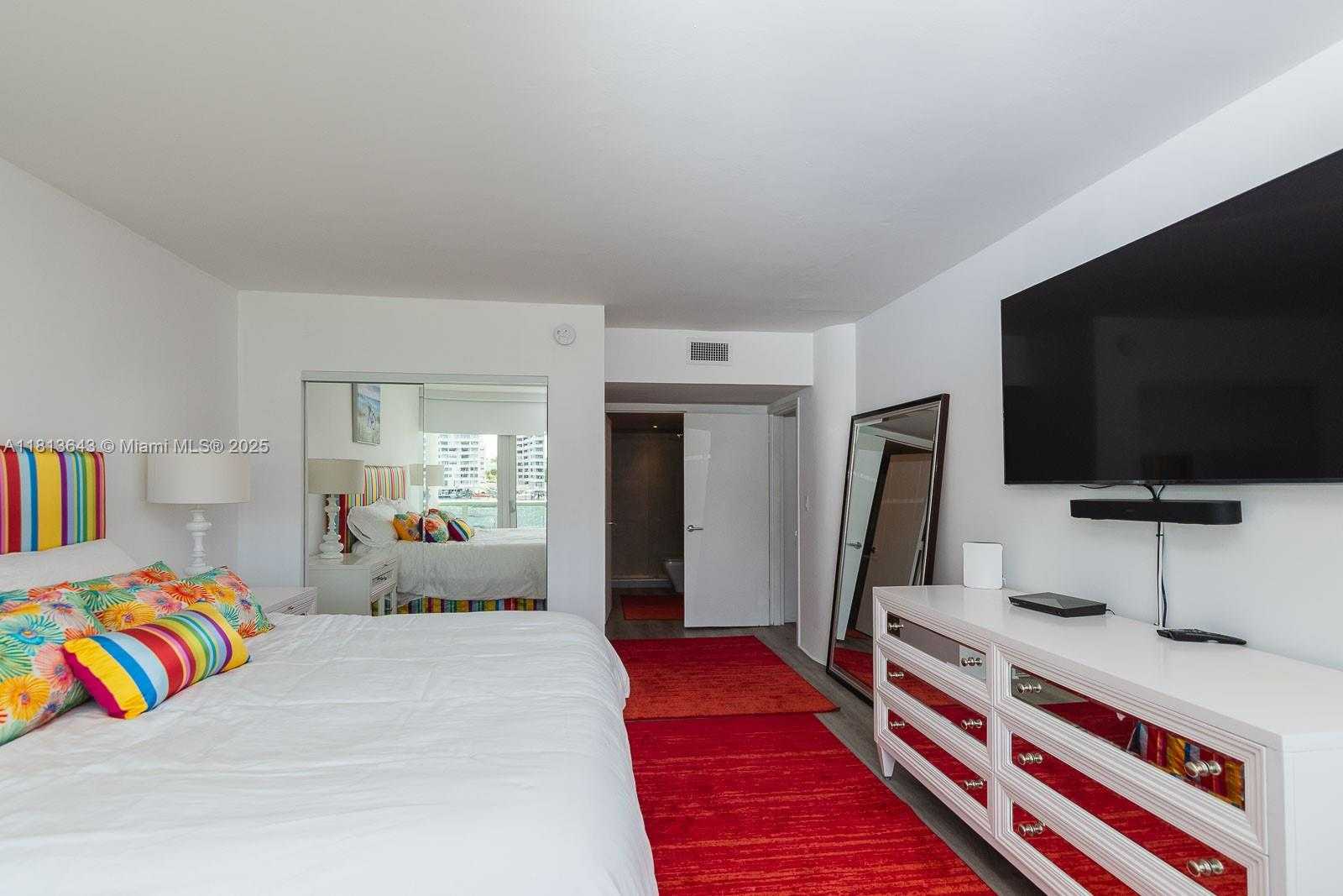 Small Image of 900 BAY DR #224, Miami Beach Number 23