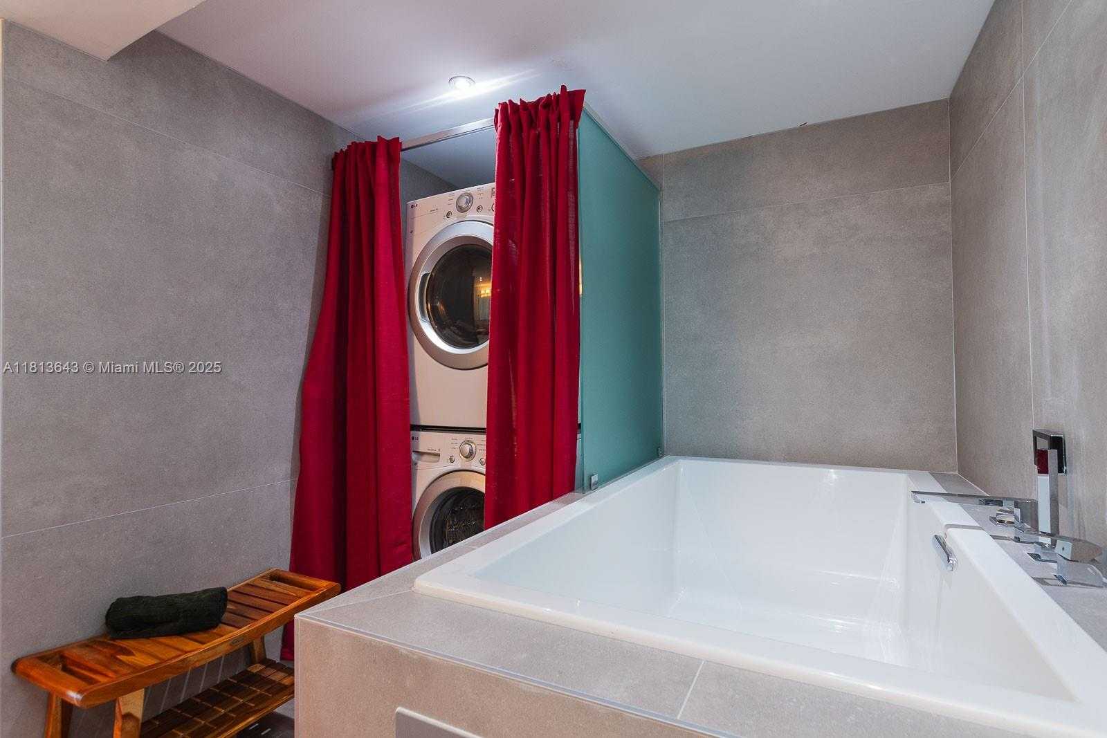 Small Image of 900 BAY DR #224, Miami Beach Number 26