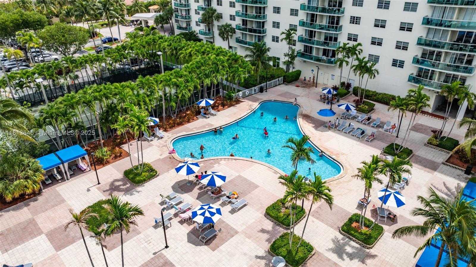 Small Image of 19370 COLLINS AVE #1125, Sunny Isles Beach Number 11