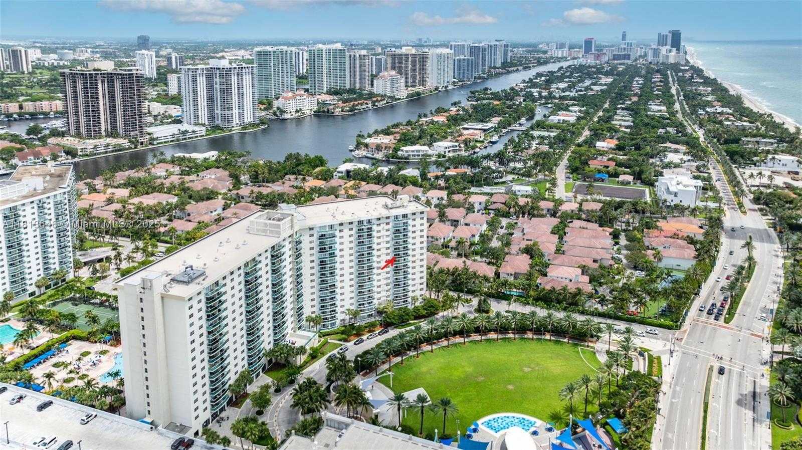 Small Image of 19370 COLLINS AVE #1125, Sunny Isles Beach Number 2