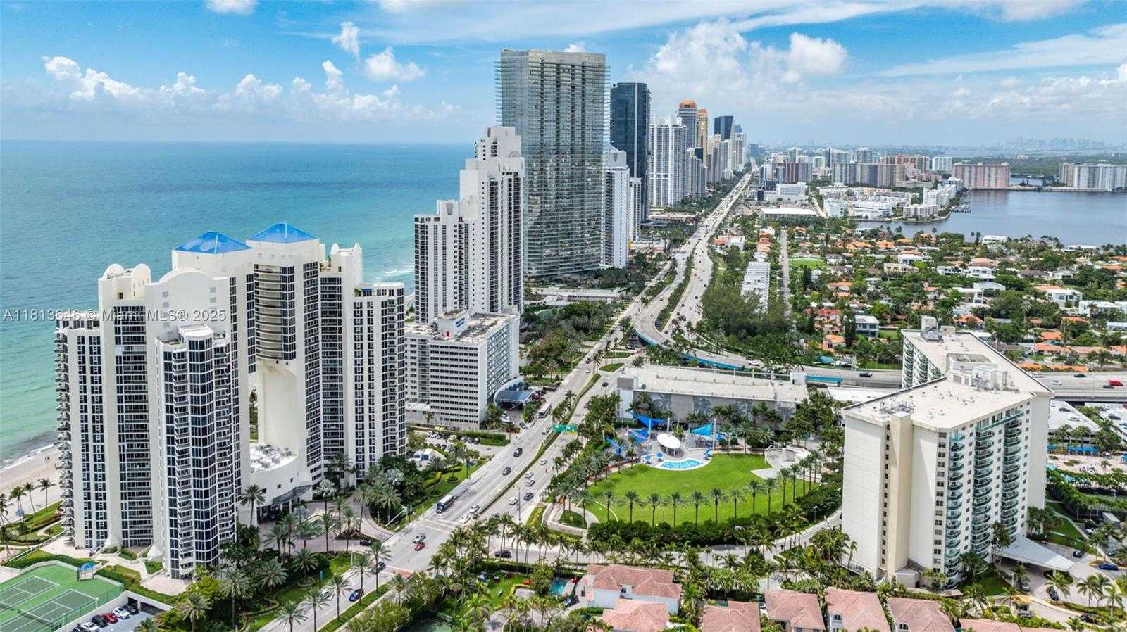 Small Image of 19370 COLLINS AVE #1125, Sunny Isles Beach Number 3