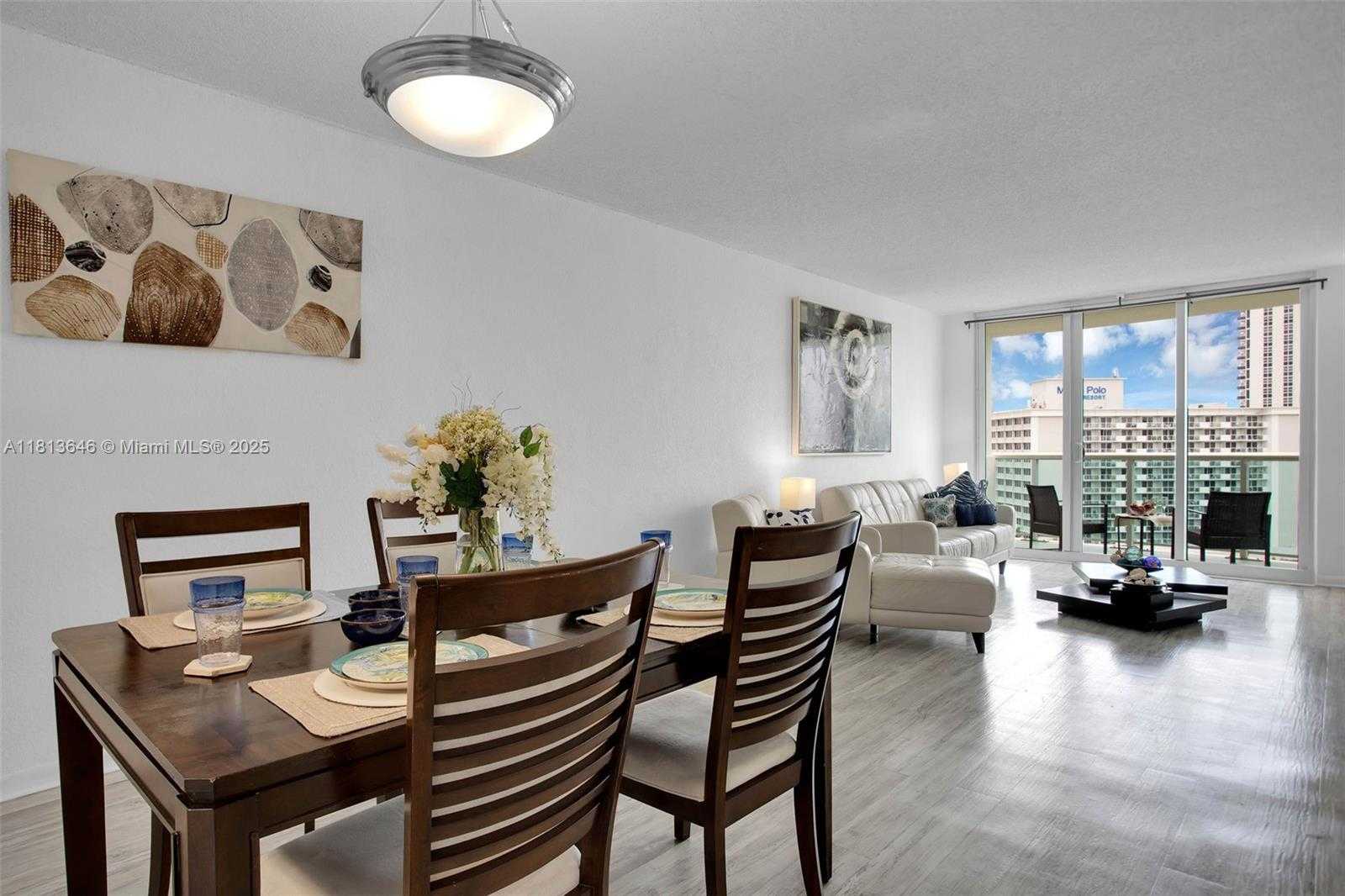 Small Image of 19370 COLLINS AVE #1125, Sunny Isles Beach Number 7