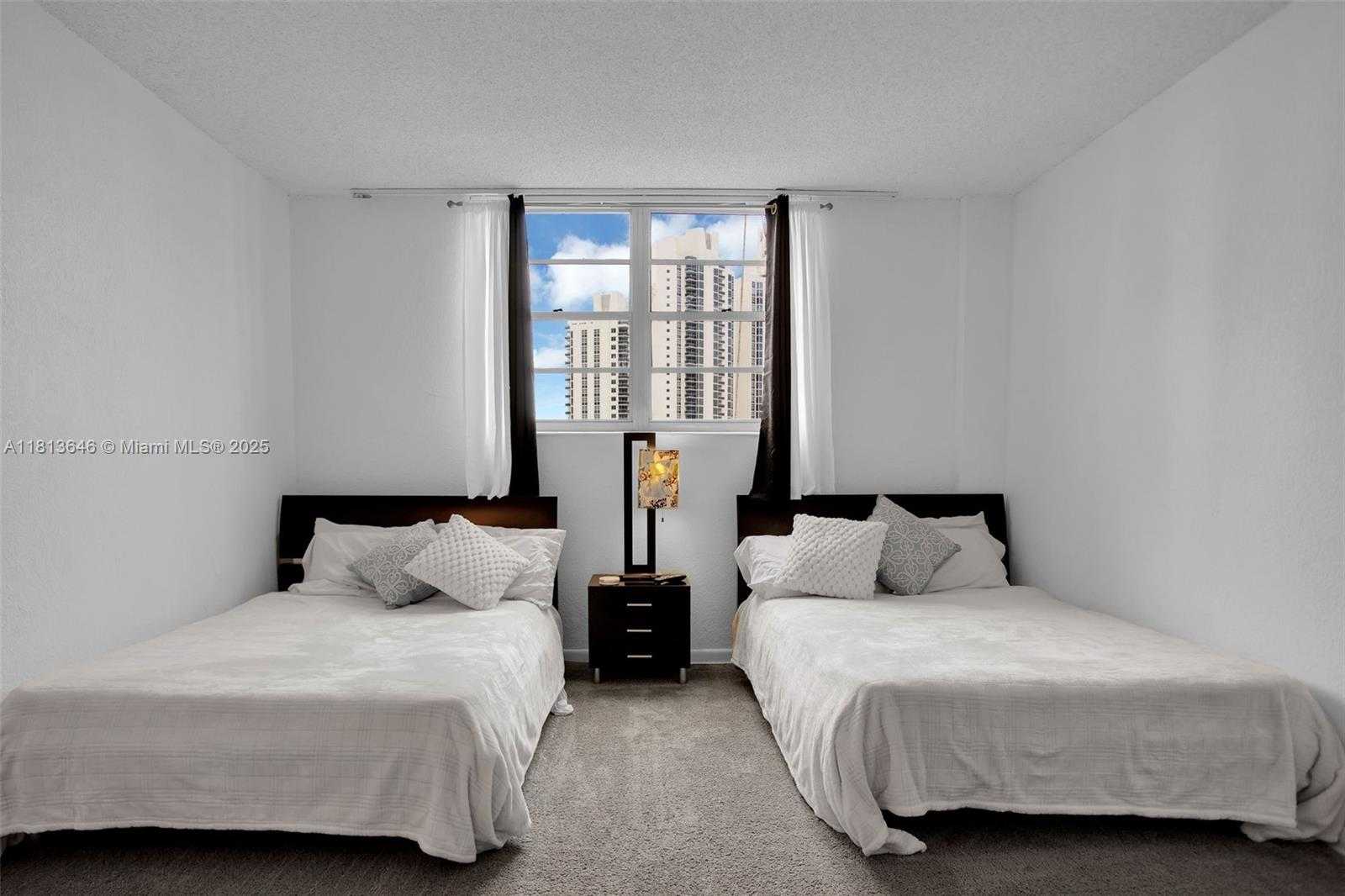 Small Image of 19370 COLLINS AVE #1125, Sunny Isles Beach Number 8