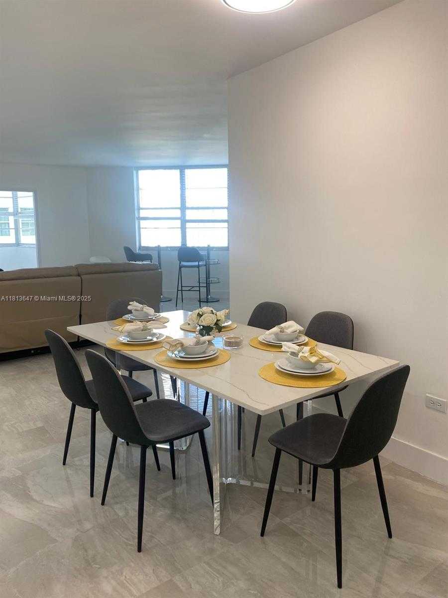 Small Image of 825 BRICKELL BAY DR #1244, Miami Number 11