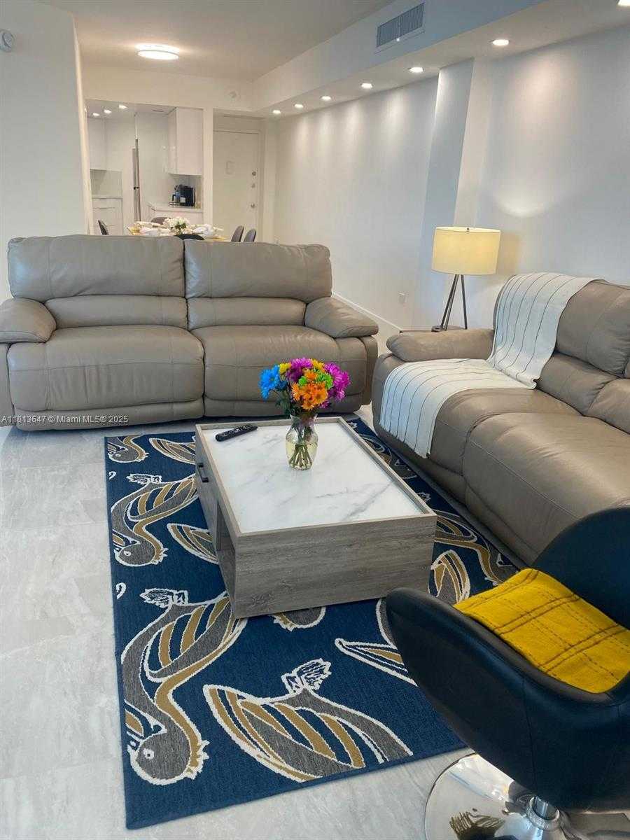 Small Image of 825 BRICKELL BAY DR #1244, Miami Number 13