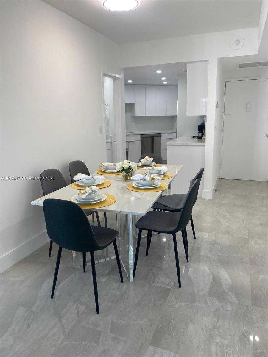 Small Image of 825 BRICKELL BAY DR #1244, Miami Number 8