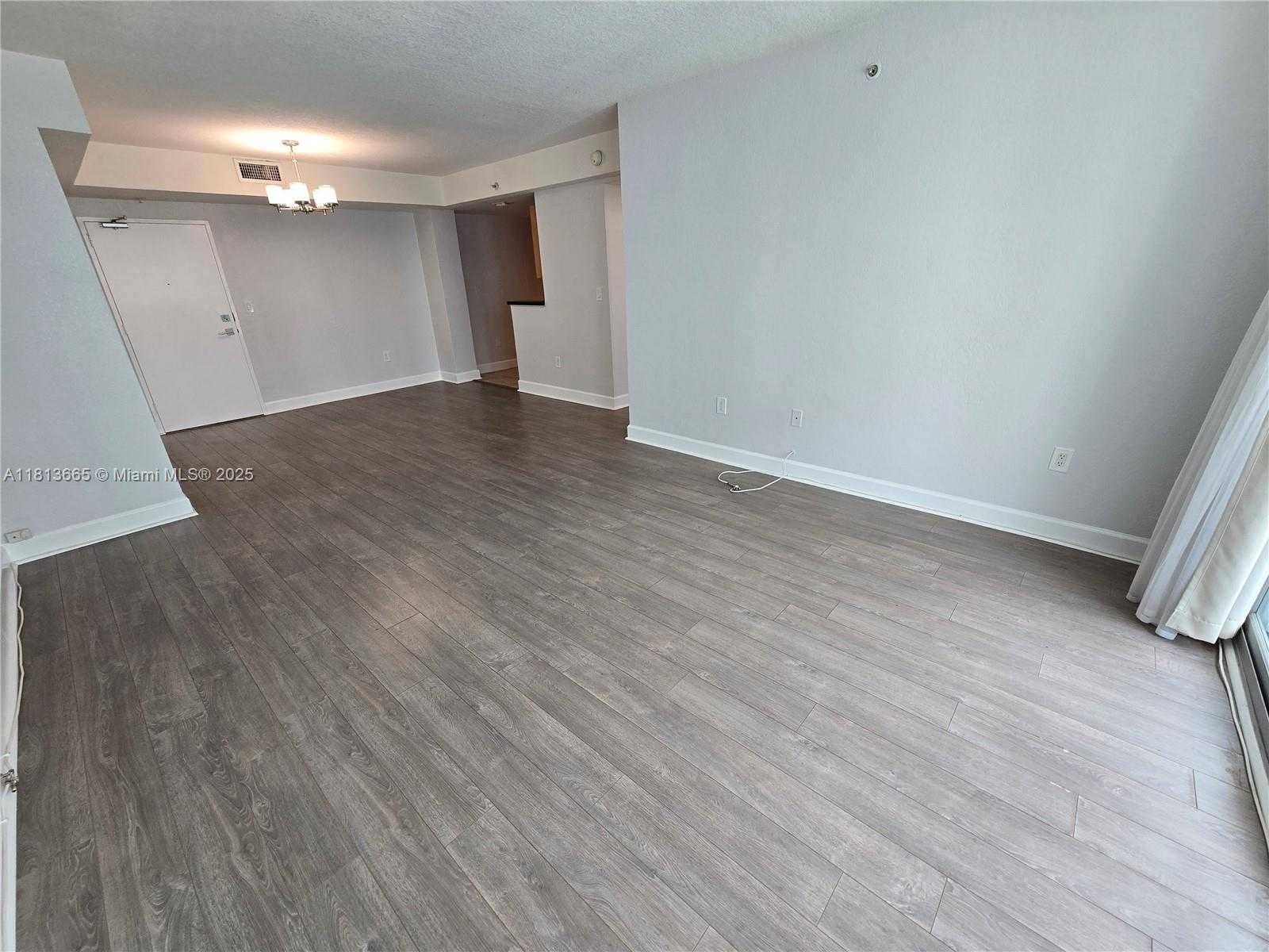 Small Image of 7501 EAST TREASURE DR #1A, North Bay Village Number 11