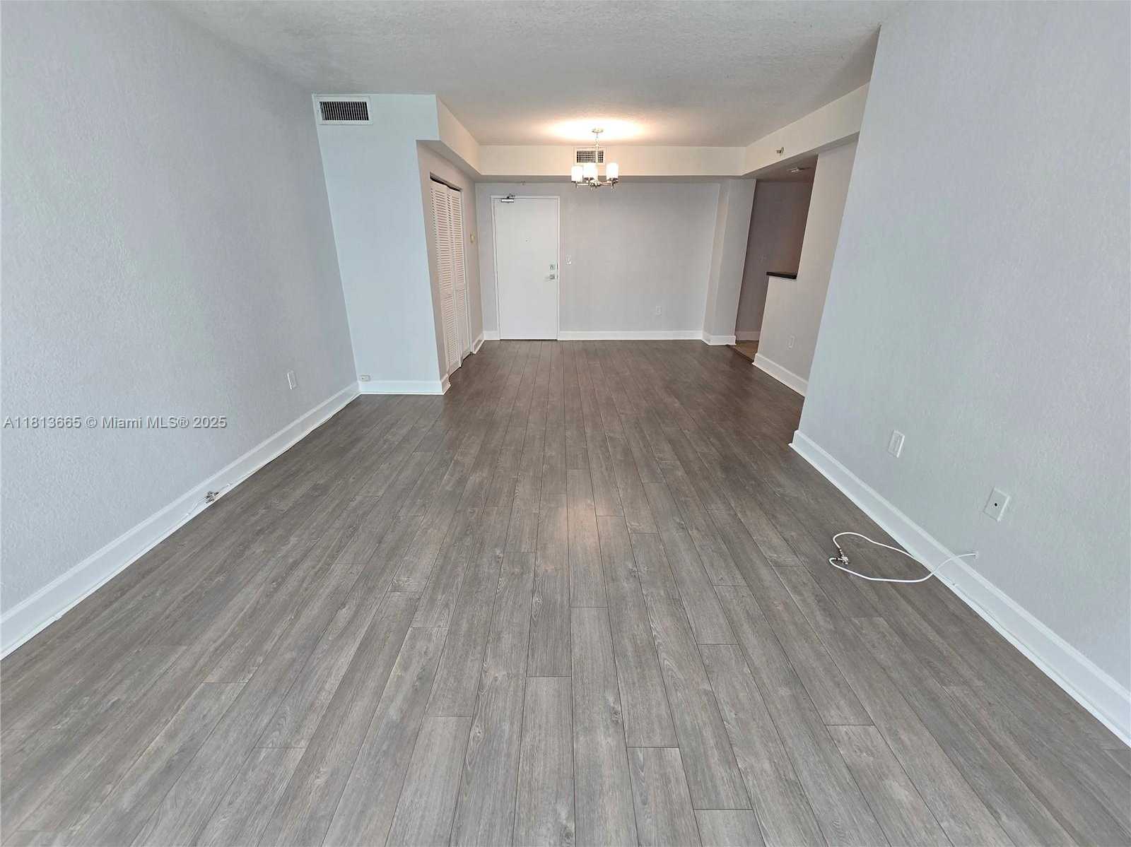 Small Image of 7501 EAST TREASURE DR #1A, North Bay Village Number 14