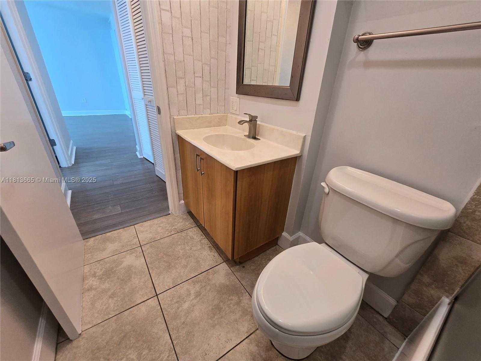 Small Image of 7501 EAST TREASURE DR #1A, North Bay Village Number 19