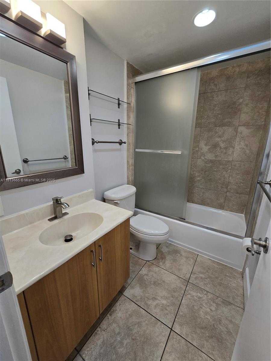 Small Image of 7501 EAST TREASURE DR #1A, North Bay Village Number 21