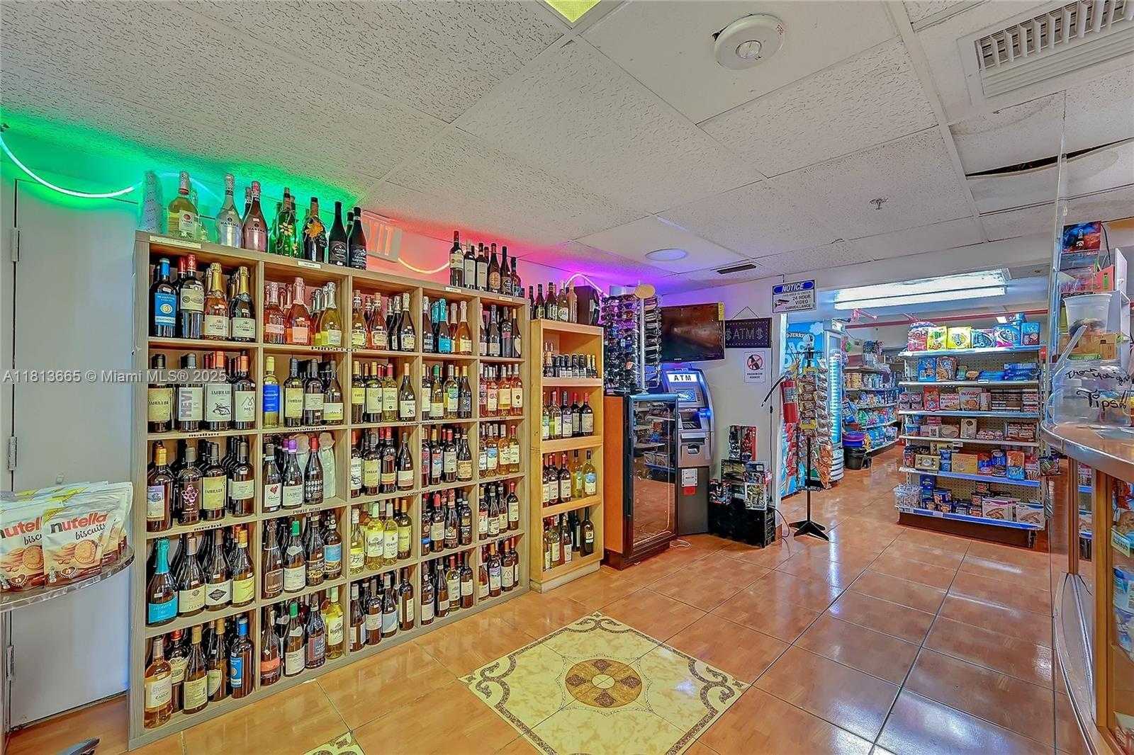 Small Image of 7501 EAST TREASURE DR #1A, North Bay Village Number 38