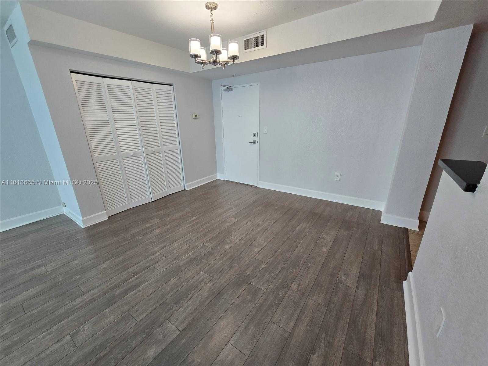 Small Image of 7501 EAST TREASURE DR #1A, North Bay Village Number 8
