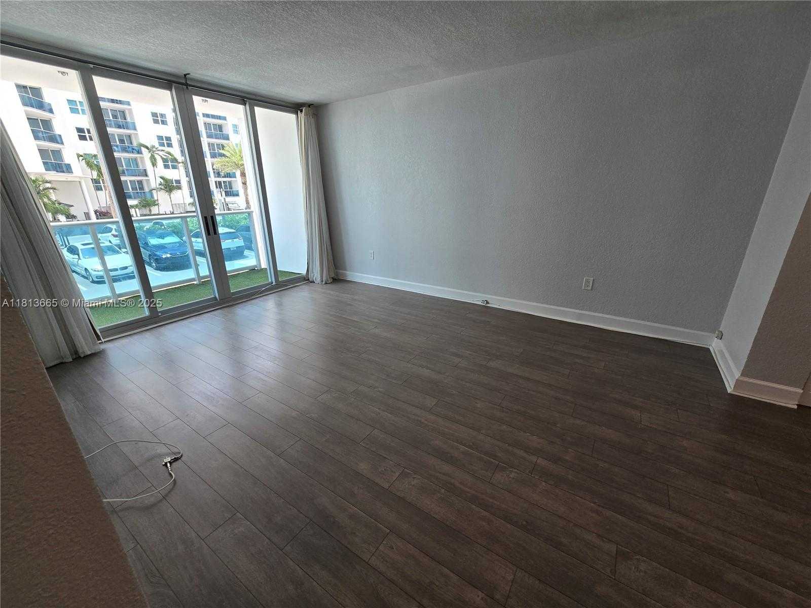 Small Image of 7501 EAST TREASURE DR #1A, North Bay Village Number 9